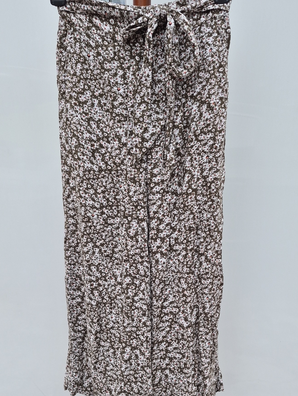 Jessica Simpson Brown Floral Tie-Waist Flowy Pants